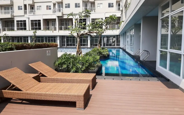 Spacious and Compact Studio Room at Bintaro Icon Apartment