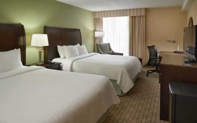 Spark by Hilton Toronto Airport