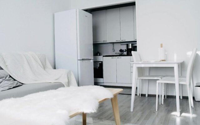 Ilona Apartments - "The City Condo"