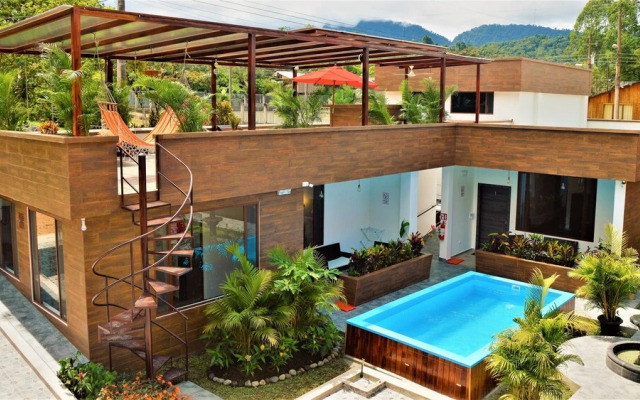 Toucan Platinum Suites Aparthotel