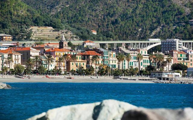 Trilocale in villa vista mare Apt 1