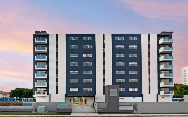 Allure Hotel & Apartments — 4-star hotel in South Townsville