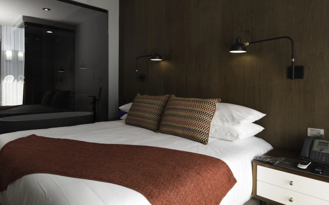Hotel Love It CAS Consulate