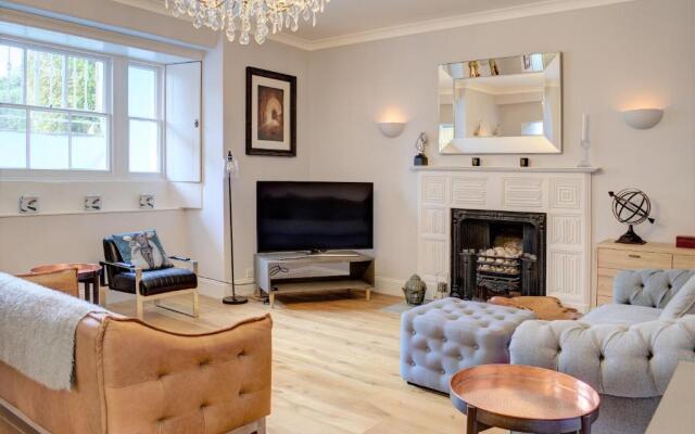 7 Lansdown - By Luxury Apartments