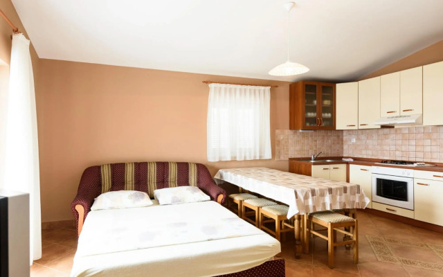 Vese - 100 m from beach - A3(5+3)