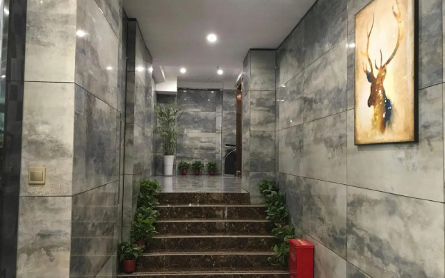 Jianye Yueju Business Hotel (Guangshang Dream City)