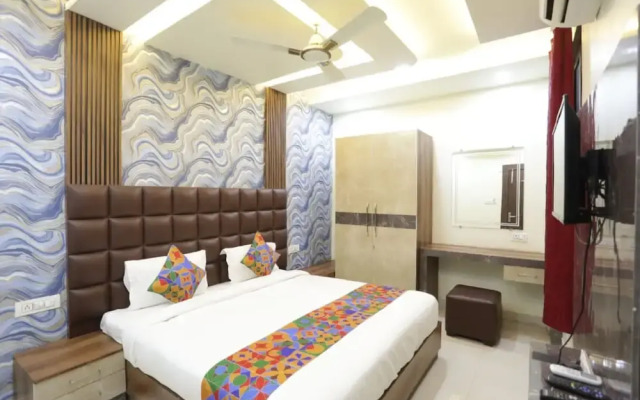 Goroomgo Naman Hotel and Banquet Kanpur