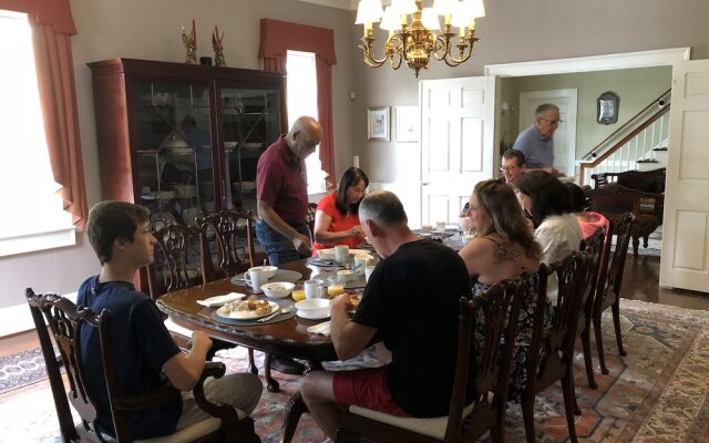 The Elizabethtown Inn