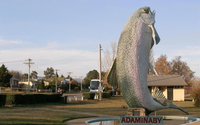 Cooma Motor Lodge Motel