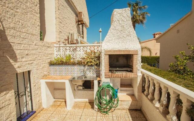 30 Beach House - BBQ & Terrace
