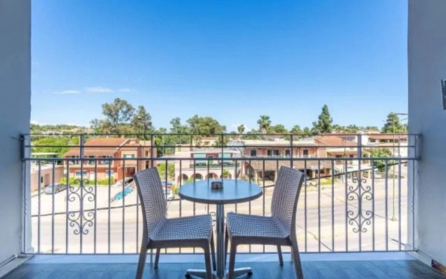 Angela Hotel and Apartments