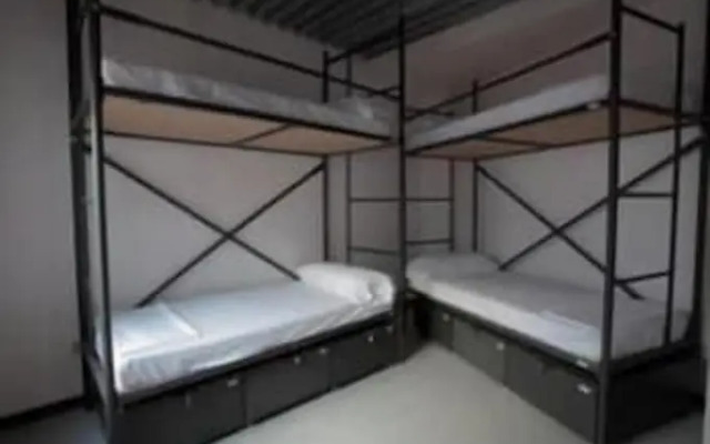 Traveller Box Hostel