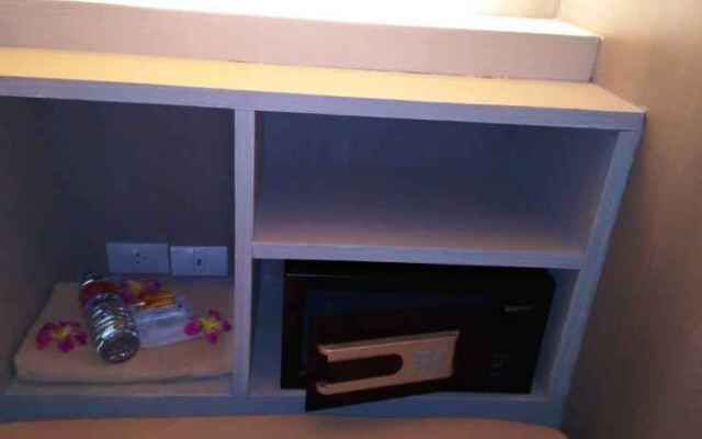 Walking Street Hostel by New Wave - Adults Only