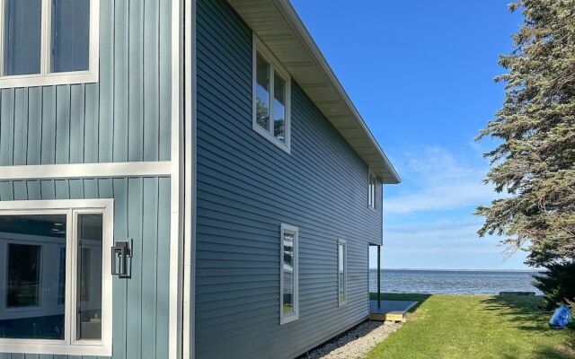 Houghton Lake Vacation Rental w/ Private Dock!