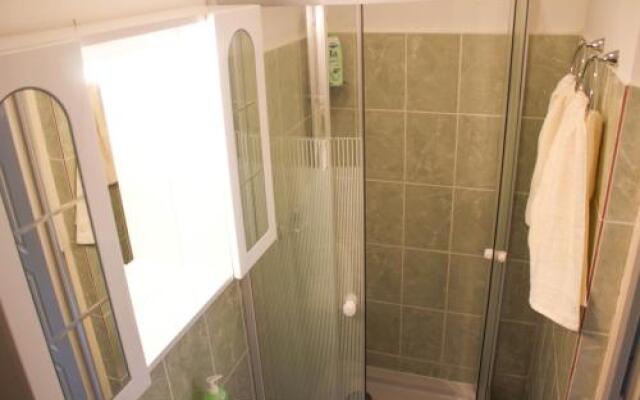 Little Hungary Apartment