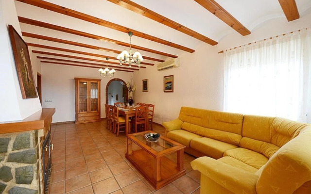 Villa - 4 Bedrooms with Pool - 106435