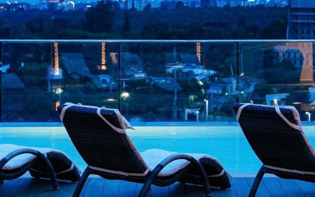 Trademark Hotel, Terrace King Twin Room in Nairobi No005