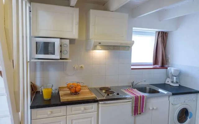 Peaceful Holiday Home in Plouguin With Indoor Pool
