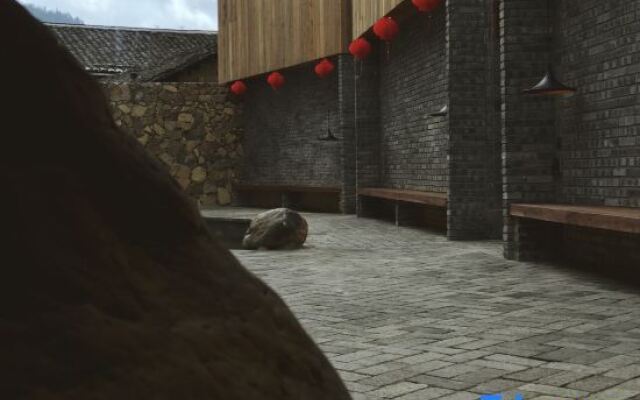 Yunshui Ruyi Travel And DL Tulou Culture B&B