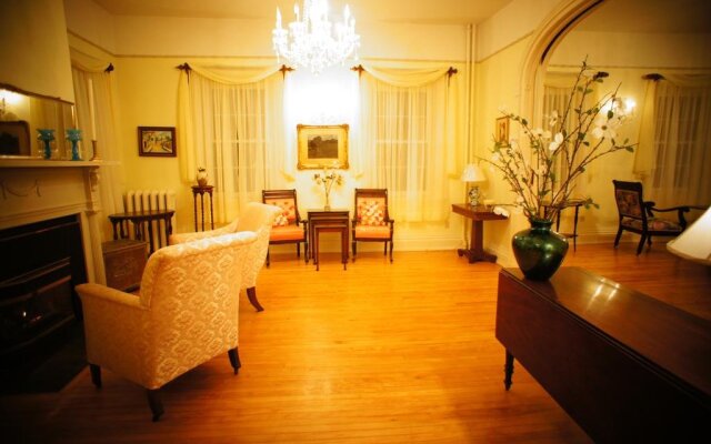 Inn on Frederick