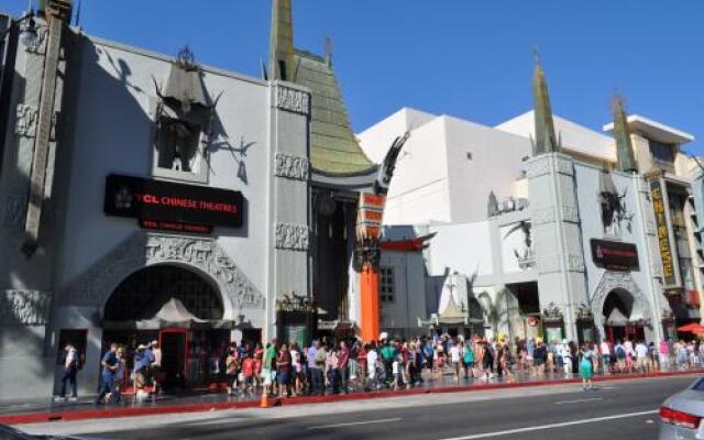 Hollywood View Apartment