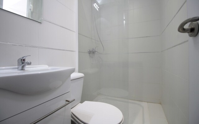 Apartamento Con 2 Camas De Matrimonio A/C Y Wifi Sanb4