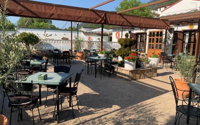 Hotel Mirasierra