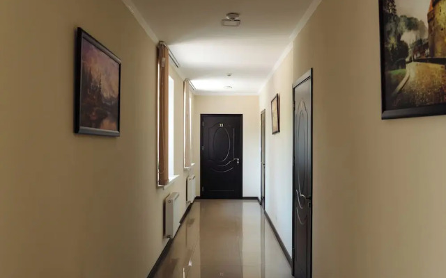Lolo's Bliss Hotel