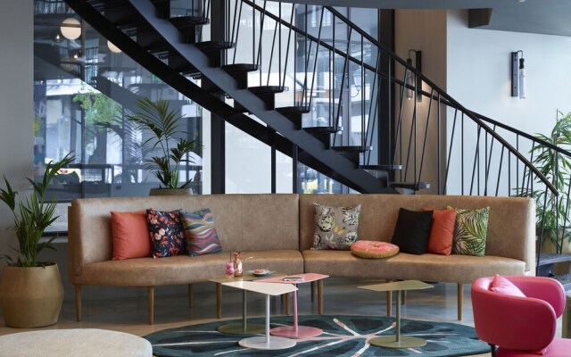 Moxy Athens City, a Marriott Hotel