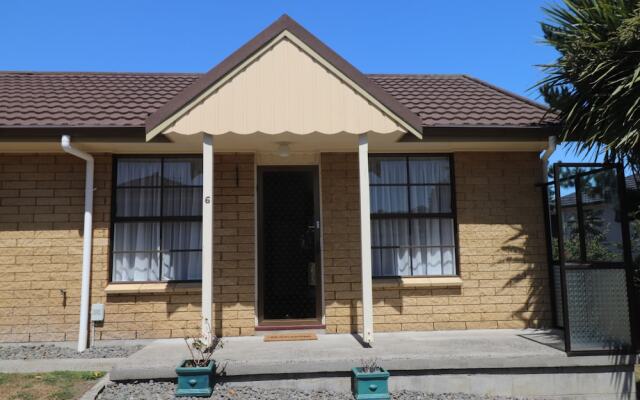 Sunny Unit on Grey Street