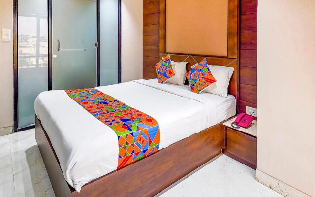 Fabhotel Eros 211
