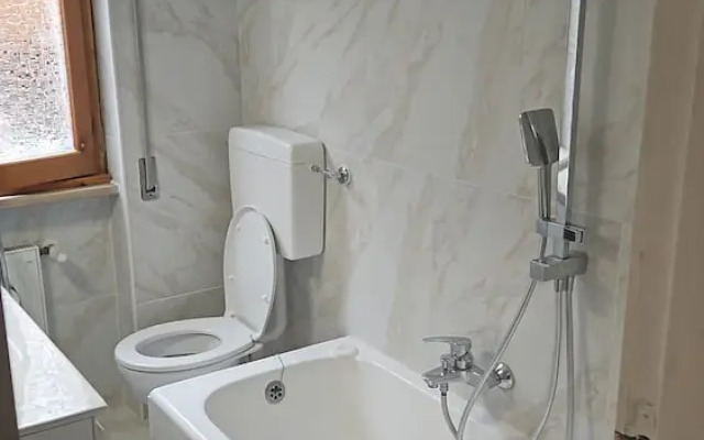 Rapallo 2-bed Apt, Sleeps 5 With Hot Tub