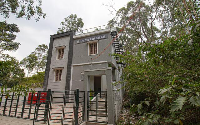 Livgrand Hotel Silver Breeze Yercaud
