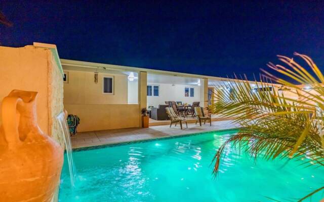 3BR Privatepool - Outdoor Dining - Great Location