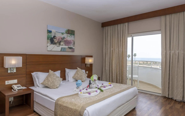 Roma Beach Resort & Spa