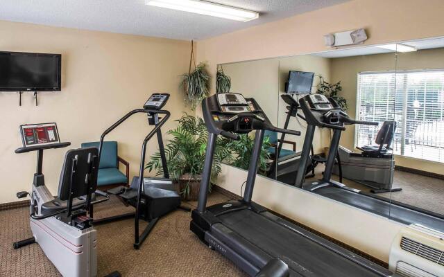 Quality Inn Johnson City I-26 exit 17