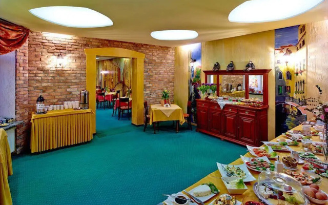 Wenecki Hotel