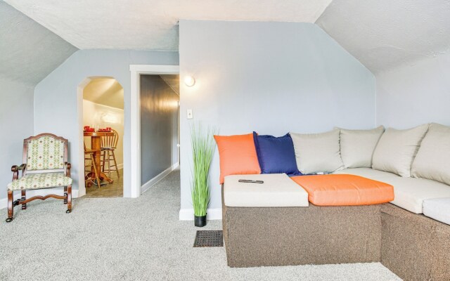Pet-friendly Cincinnati Apt: 5 Mi to Downtown!