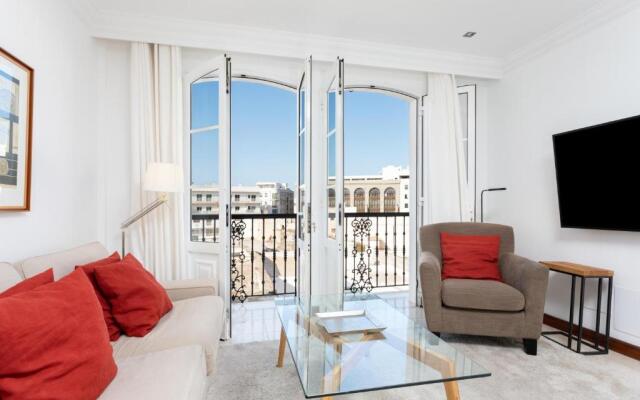 Rooms & Suites Balcony 3D