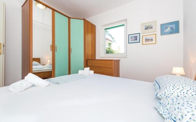 Beautiful Home in Razanj With Jacuzzi, Wifi and 4 Bedrooms