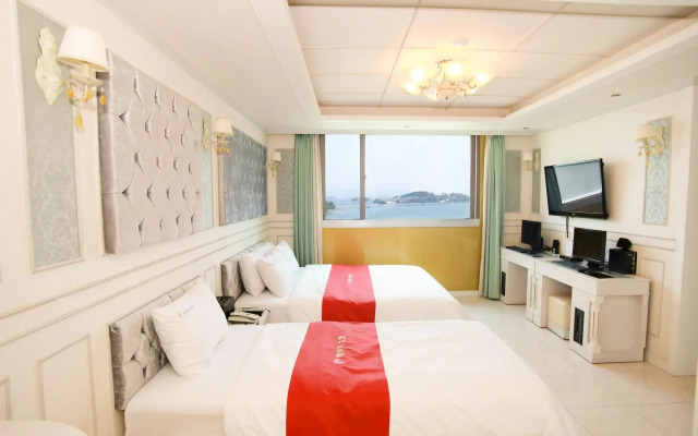 Yeosu Beach Hotel
