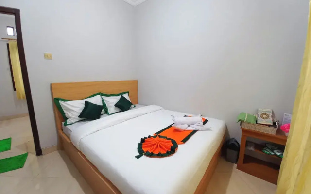 Homestay Syariah Dekat Monjali dan JCM by Simply Homy