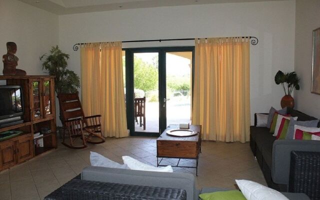 A Villa Paradiso