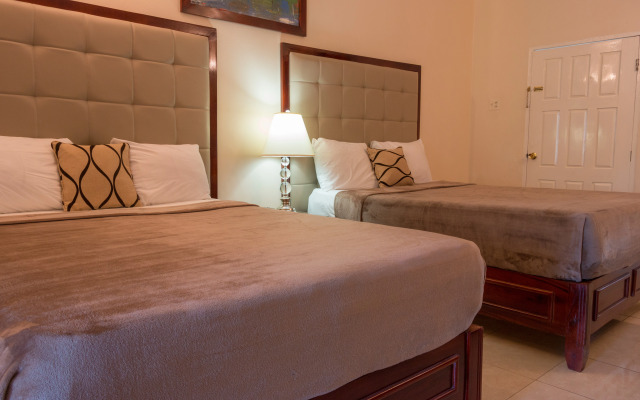 Travellers Beach Resort