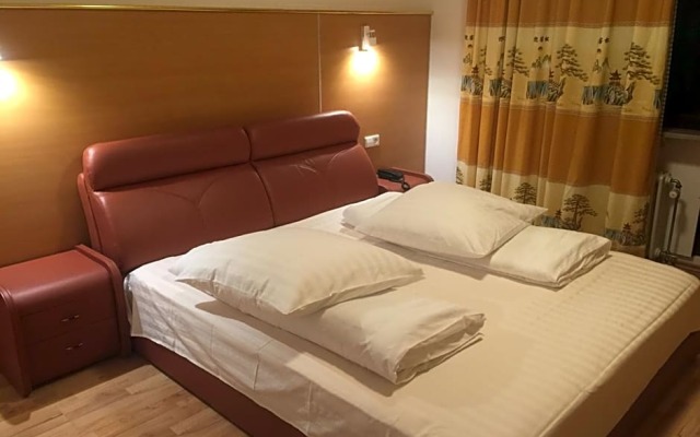 Hotel Adler