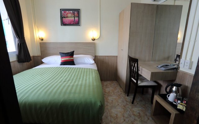 Sukhumvit 20 Guest House