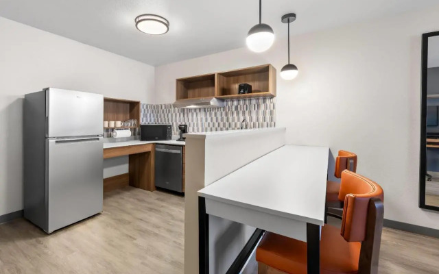 Everhome Suites San Bernardino - Loma Linda