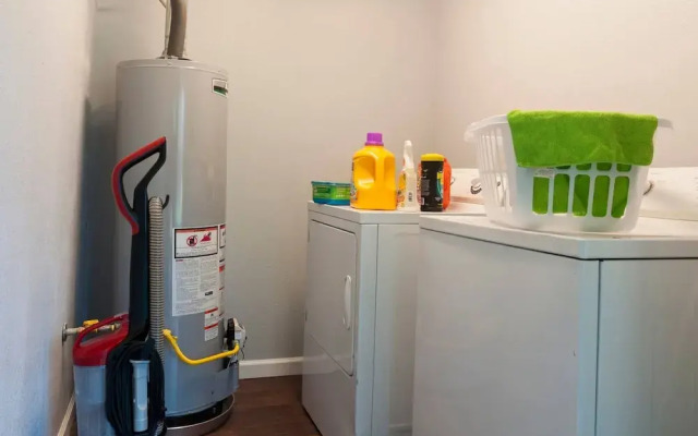 Spotless Back House