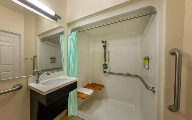 Candlewood Suites Springfield-Medical District