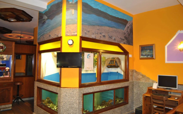 A Marisqueira IA Coruña Airport